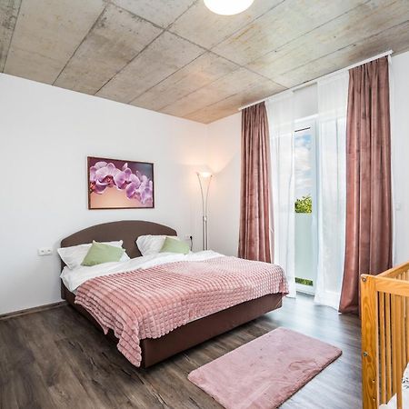 Perla Hradce 401 Daire Hradec Králové Dış mekan fotoğraf