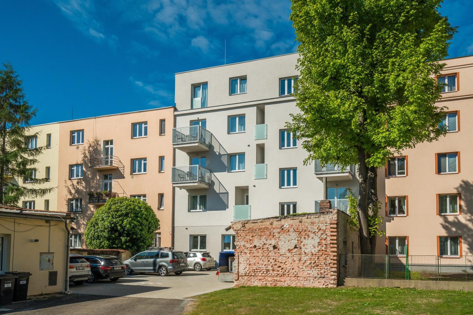 Perla Hradce 401 Daire Hradec Králové Dış mekan fotoğraf